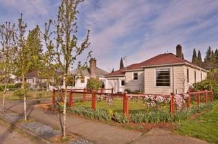 8415 Ne Milton St #NA - Photo 1 of 1