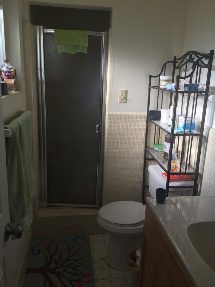 3401 Nw 7th Pl #NA - Photo 4 of 12