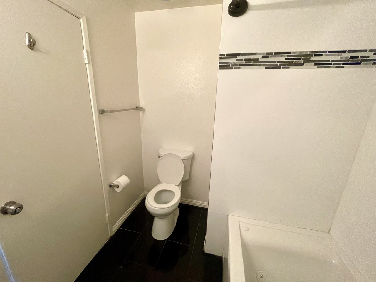 12943 Homestead Pl - Photo 7 of 9