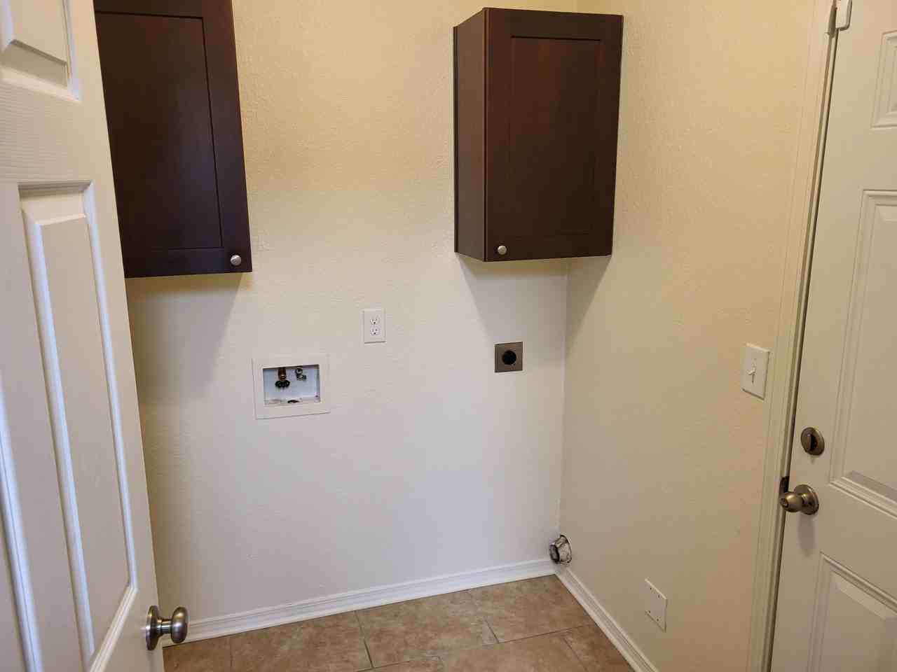 1107 Hailey St Sw #NA - Photo 5 of 12