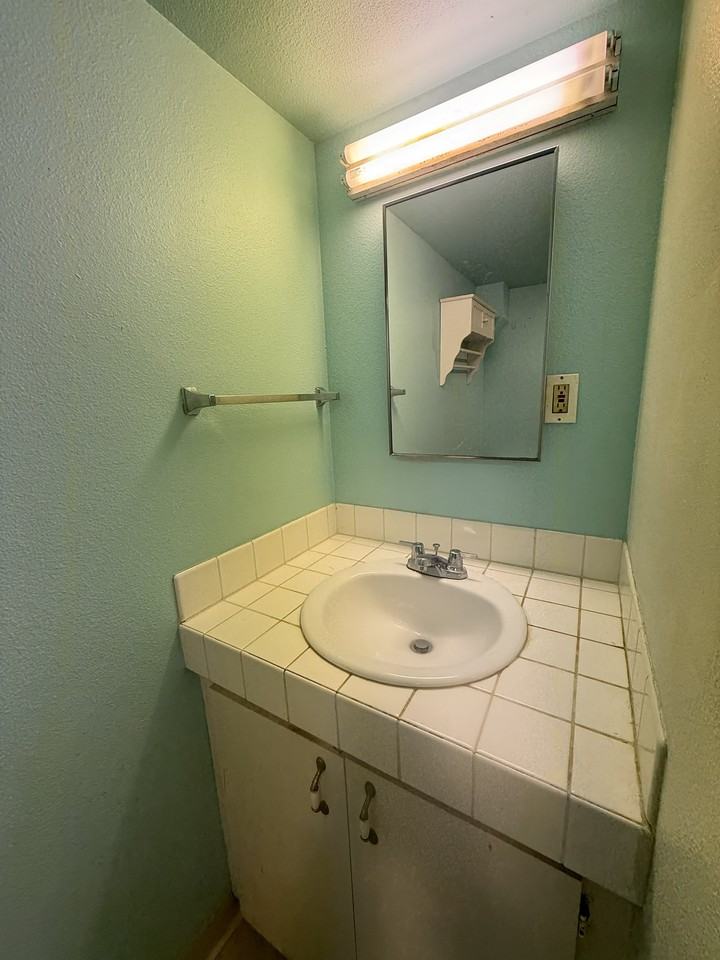 7315 151st Ave Ne #3 - Photo 3 of 11