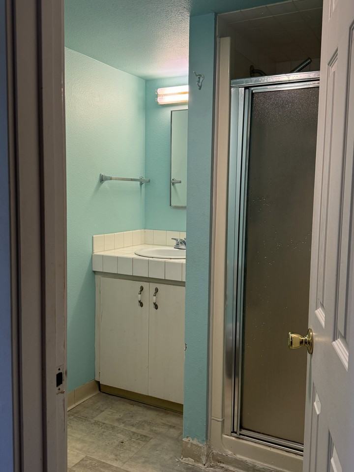 7315 151st Ave Ne #3 - Photo 4 of 11