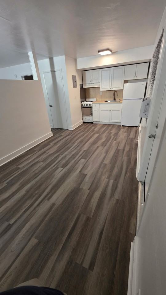 2850 Sw 18th Ter #14 - Photo 3 of 9