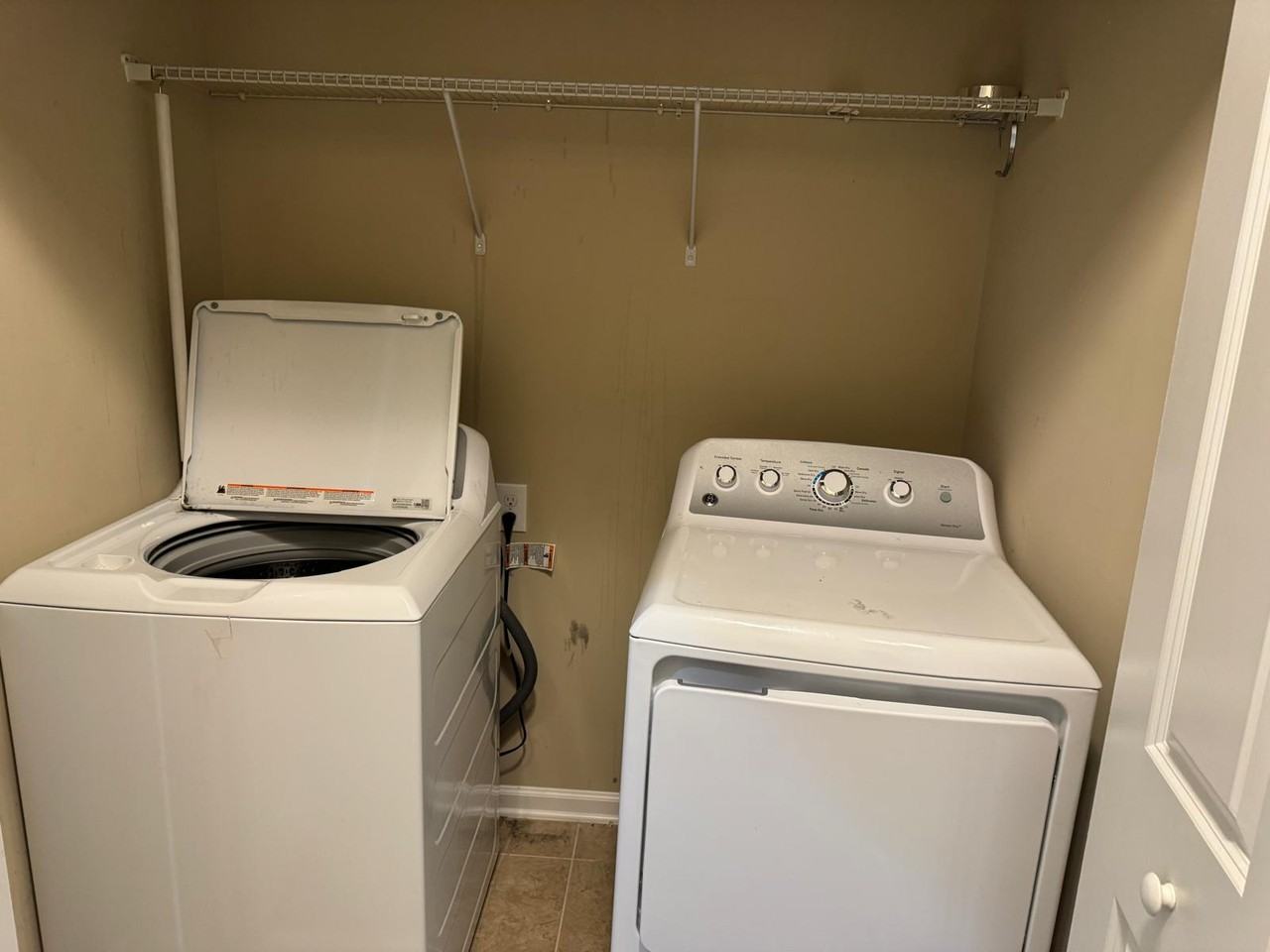 538 Libson St #1 - Photo 4 of 16