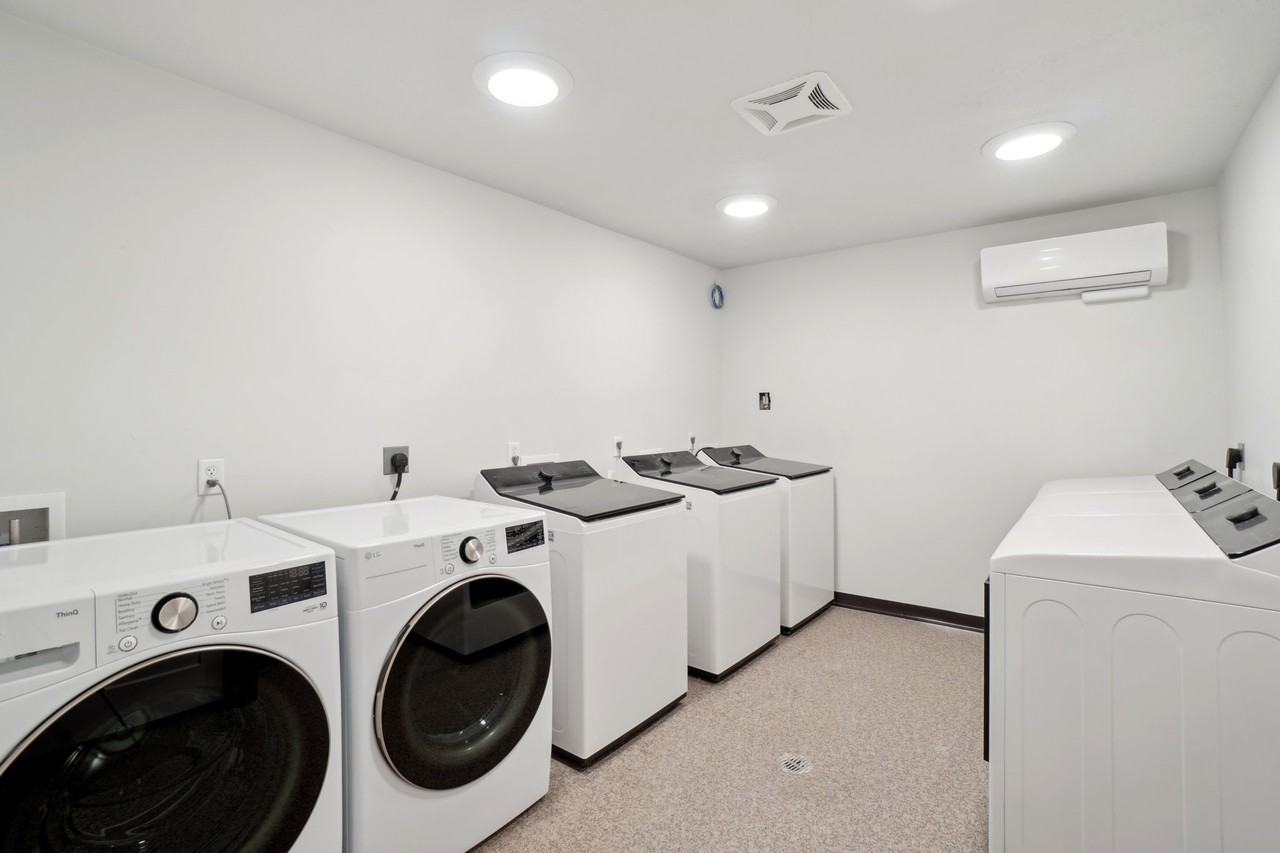 1326 S 500 E #201 - Photo 6 of 8