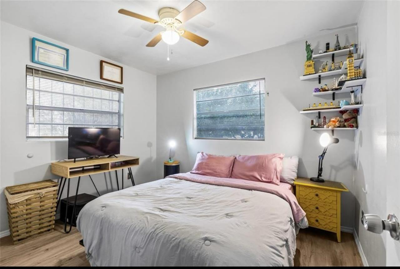 4618 Se 2nd Pl #NA - Photo 2 of 8