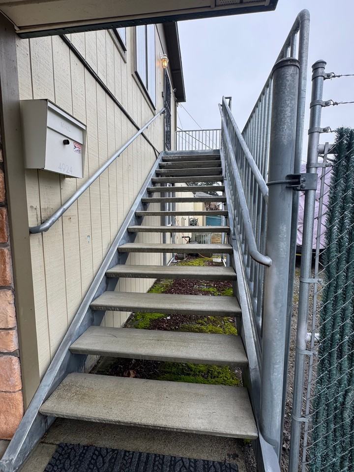 4924 N Pearl St #1 - Photo 2 of 42