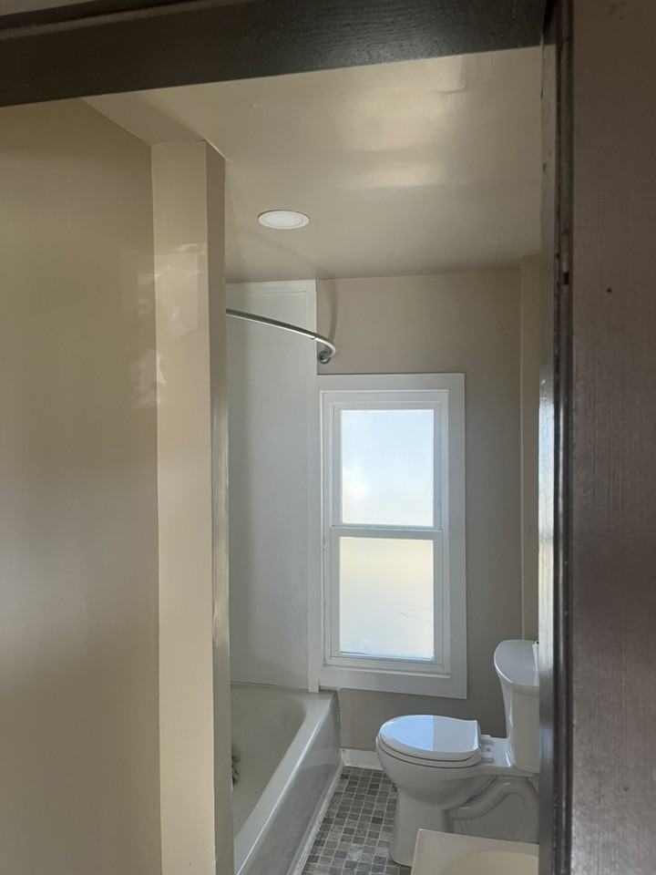 1520 Canton St - Photo 3 of 4