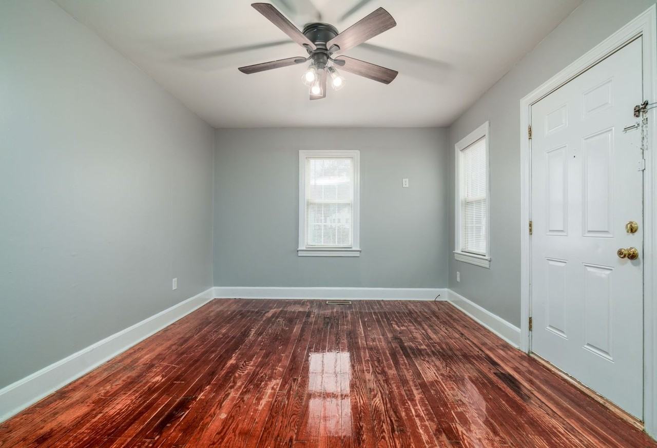 5744 Hoover Ave - Photo 7 of 18