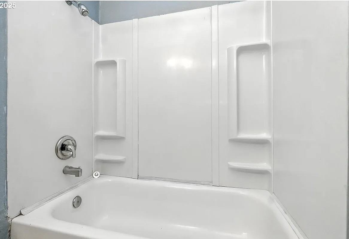 5405 Se Lafayette St #NA - Photo 3 of 12