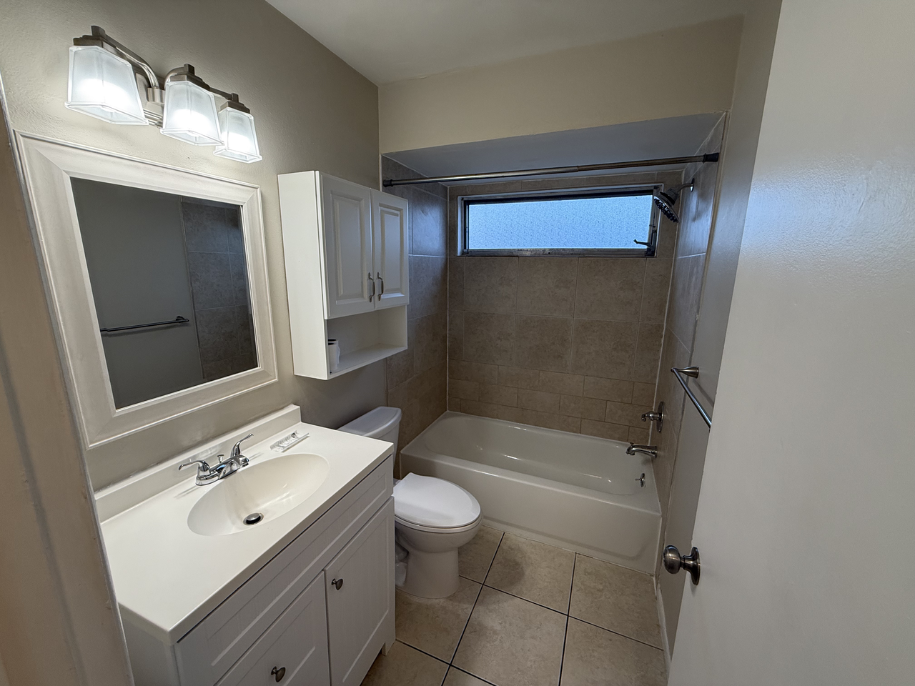 1407 S Madison Ave #A - Photo 4 of 10