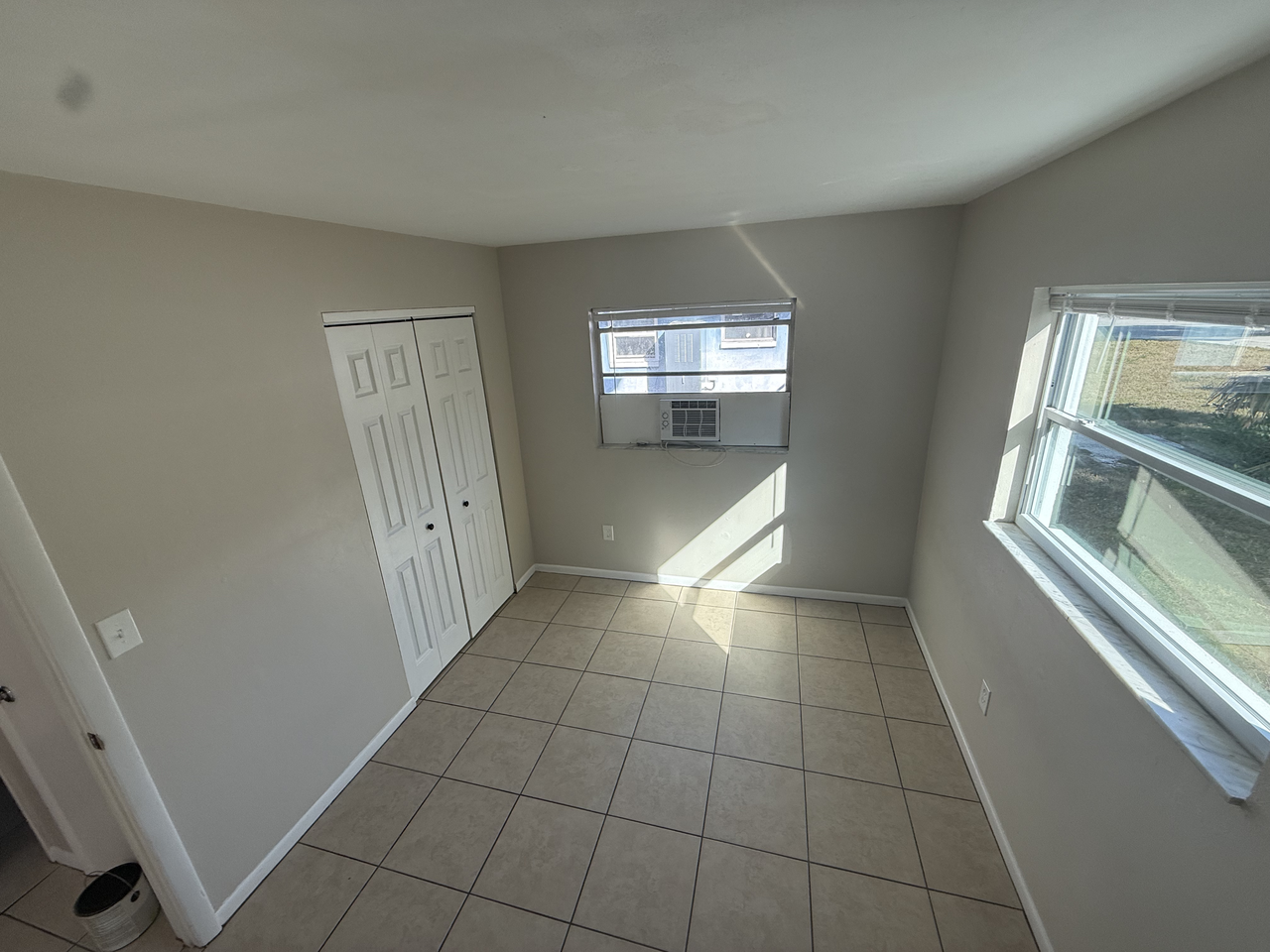 1407 S Madison Ave #A - Photo 5 of 10