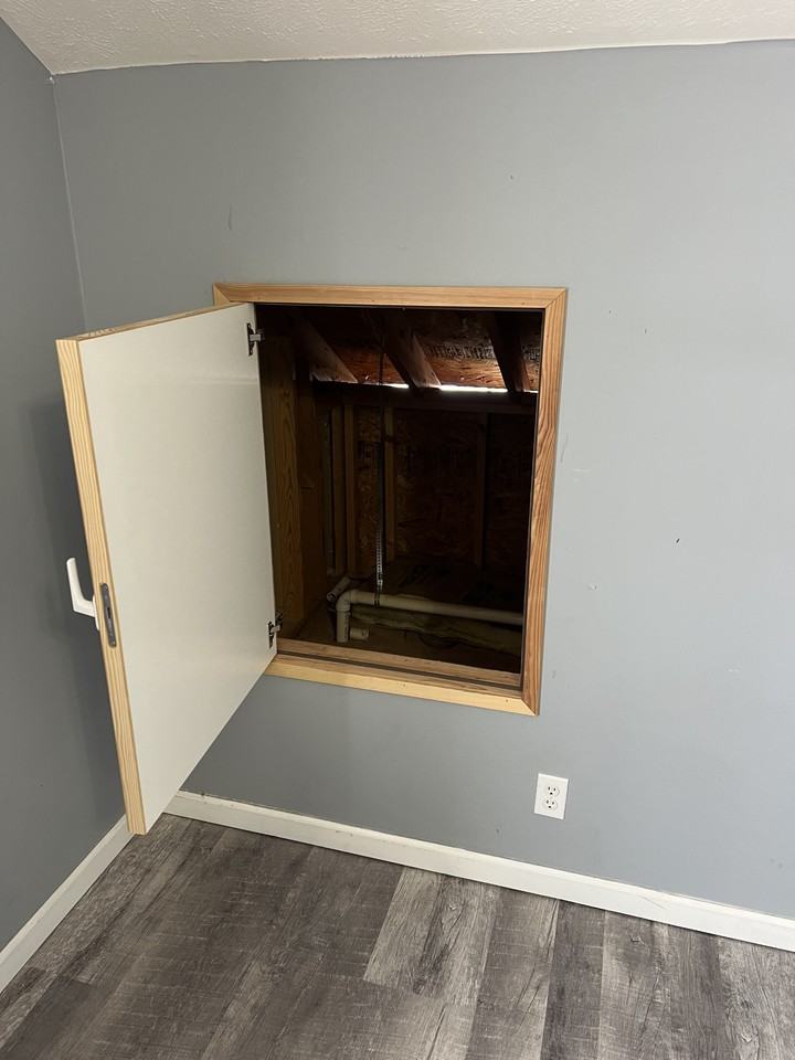 1044 Cindy Jo Ct #NA - Photo 5 of 50