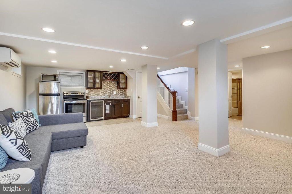 905 Quackenbos St Nw #NA - Photo 5 of 7