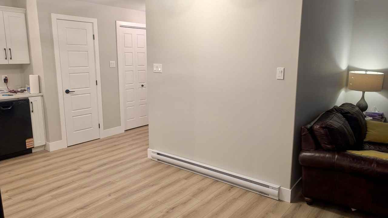 72 Reddy Dr #A - Photo 4 of 12