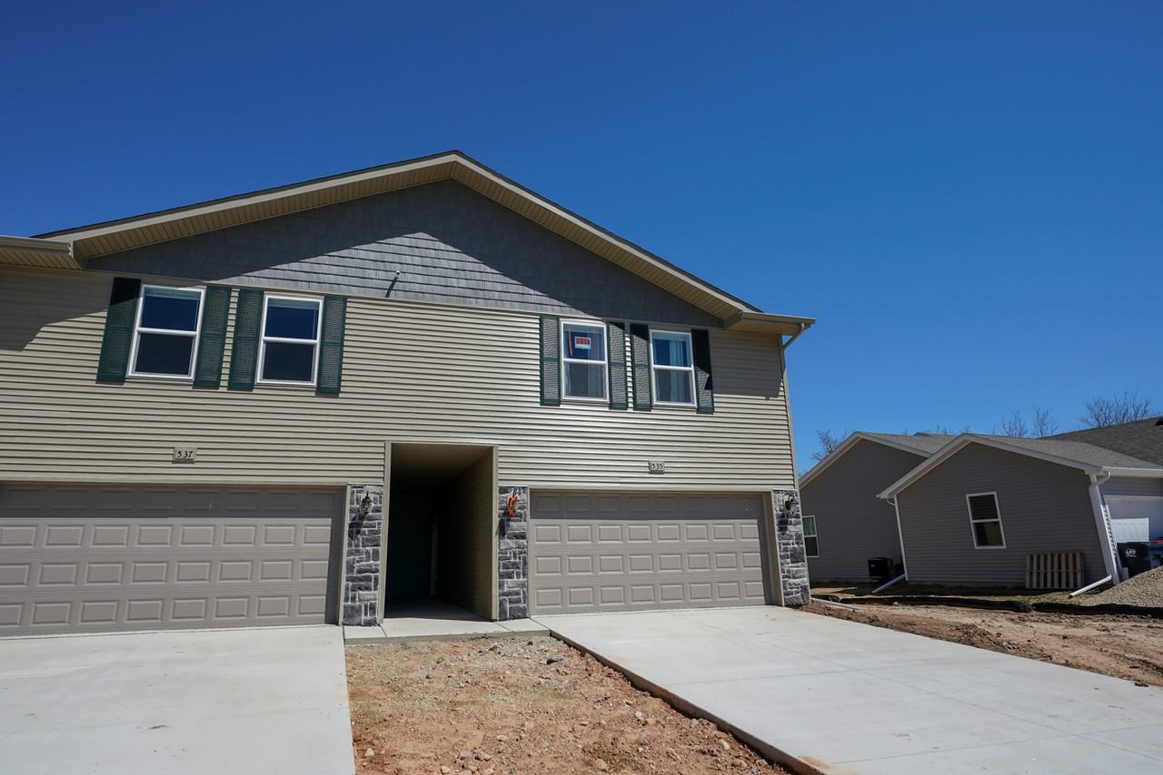 639 Mckay Way #3 - Photo 2 of 24