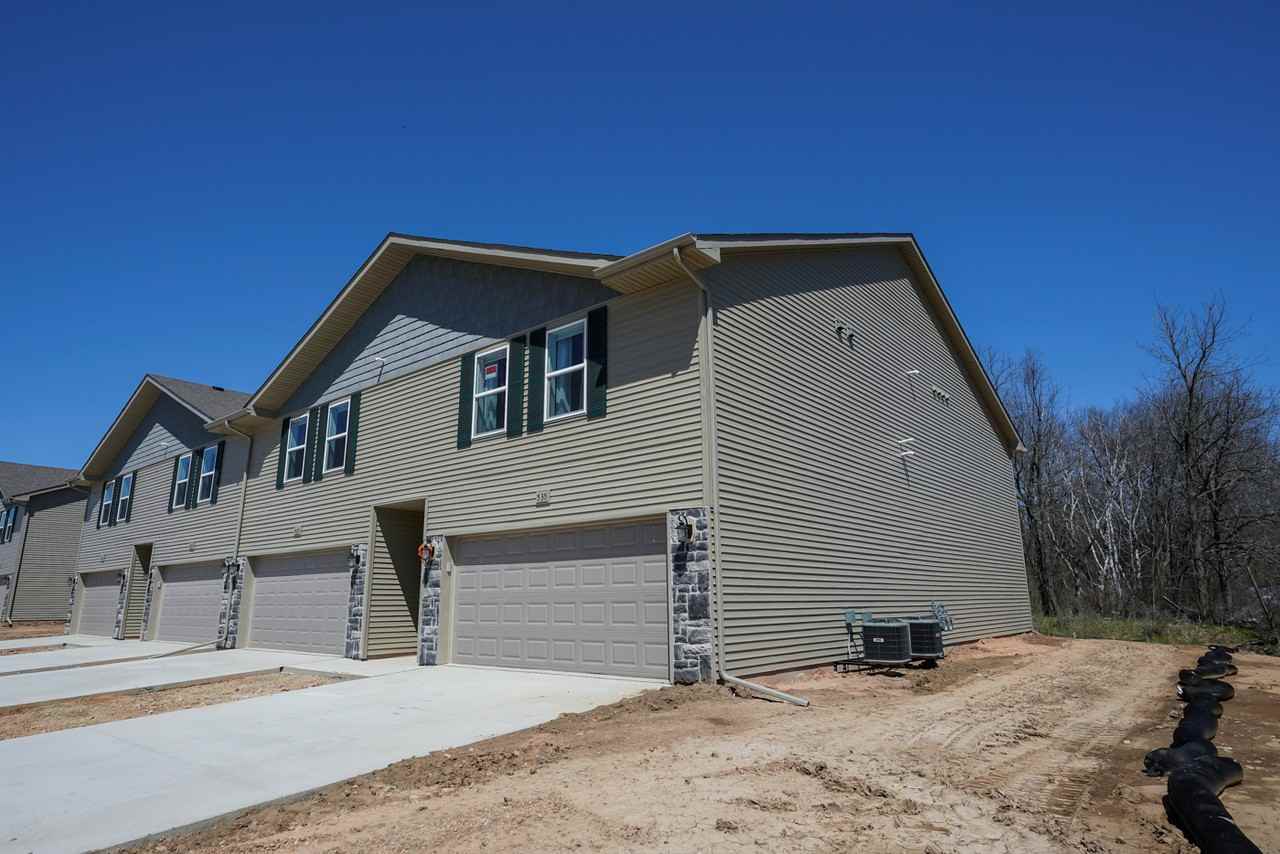 639 Mckay Way #3 - Photo 6 of 24