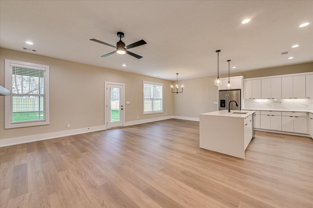 3094 Banter Dr - Photo 3 of 29