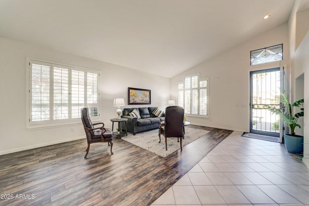 14137 W Green Hollow Ter - Photo 4 of 40