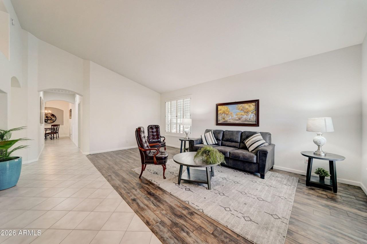 14137 W Green Hollow Ter - Photo 5 of 40