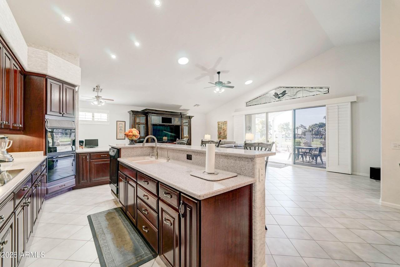 14137 W Green Hollow Ter - Photo 7 of 40