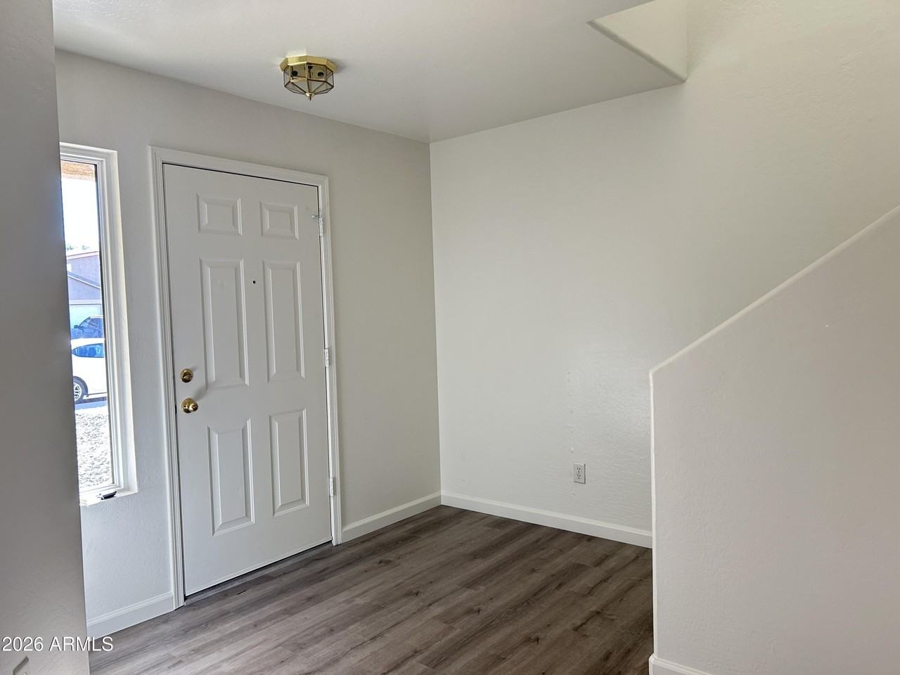 10542 W Alvarado Rd - Photo 2 of 29