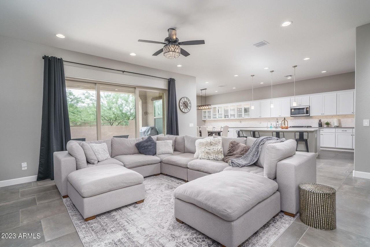 12329 S 179th Ave - Photo 5 of 49