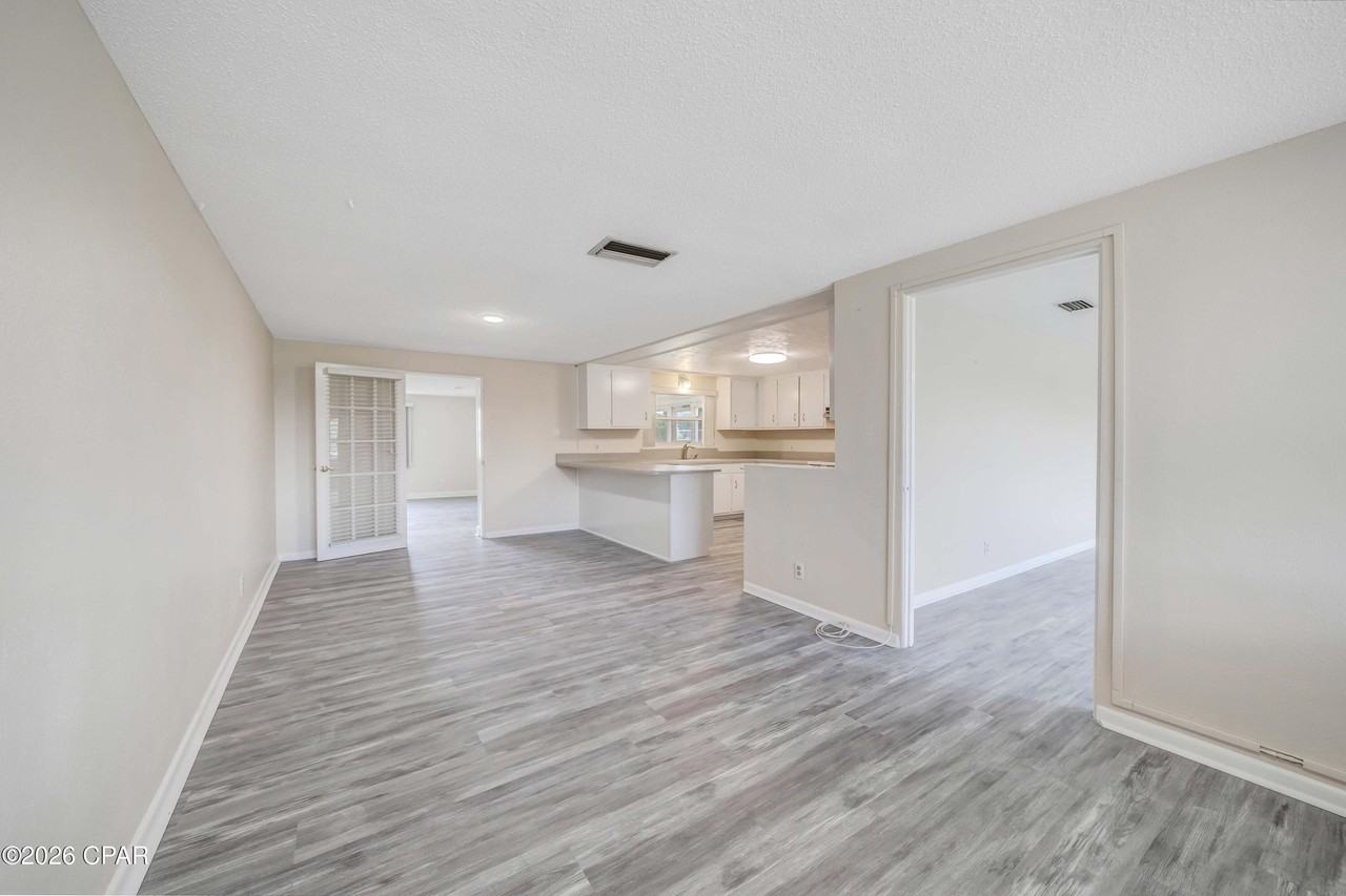 4736 Sunset Dr - Photo 7 of 45