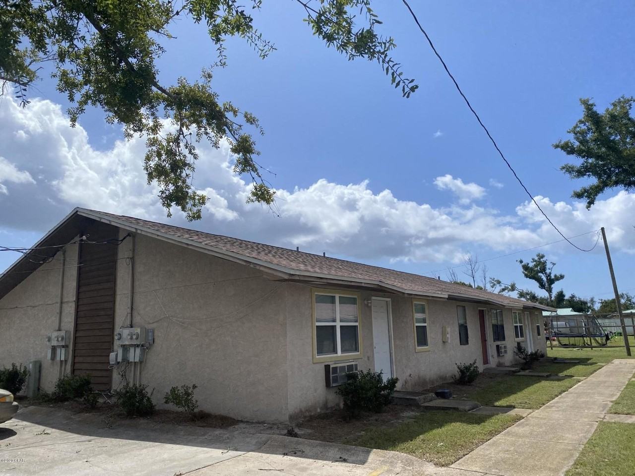 901 Russ Lake Dr Apt 102 #102 - Photo 4 of 5