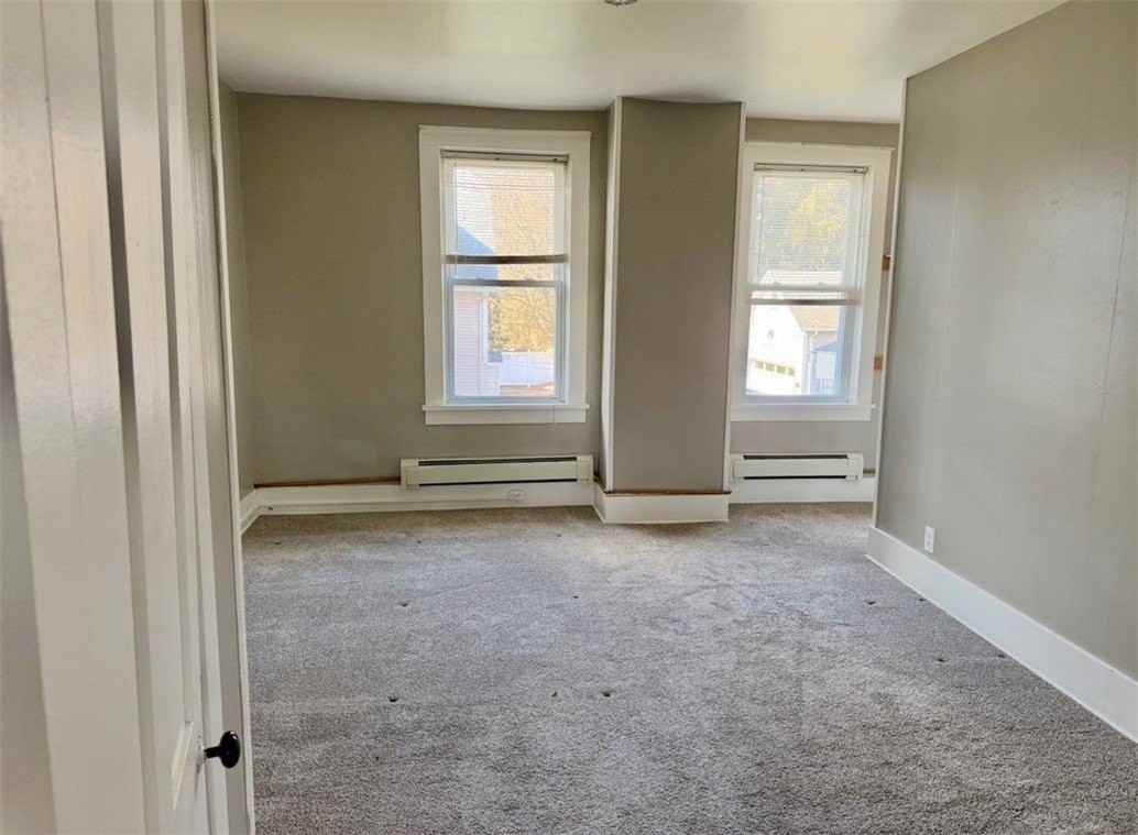 35 Main St - Photo 6 of 9