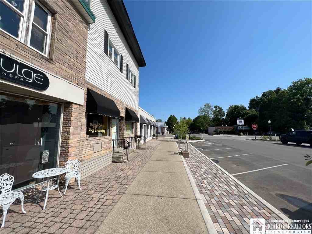 106 Chautauqua Ave - Photo 4 of 19