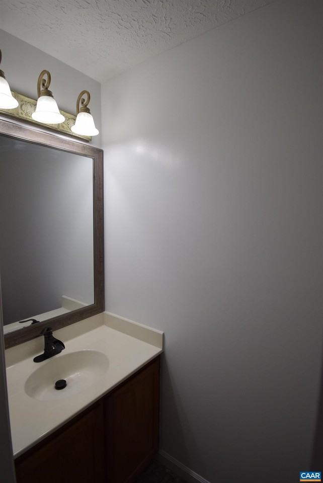 3364 Dogwood Dr - Photo 5 of 30