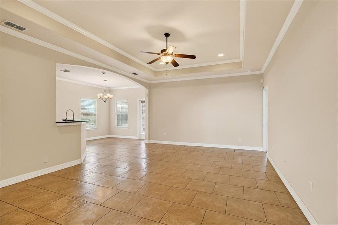 6901 Anastasia - Photo 5 of 40