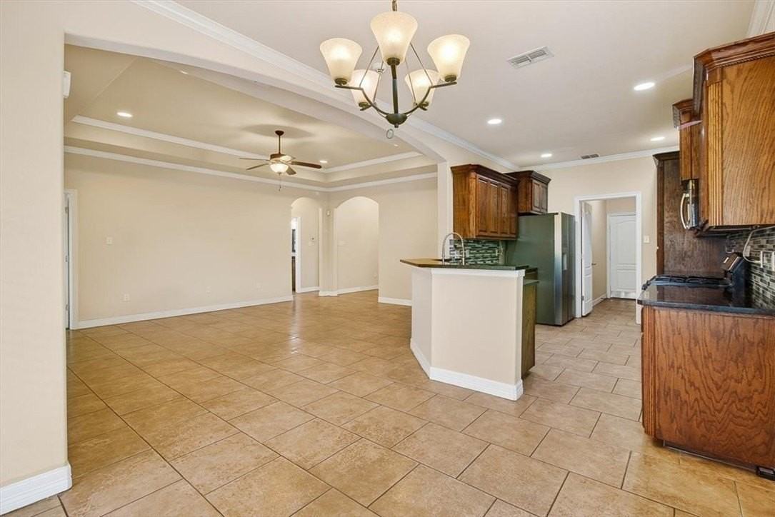 6901 Anastasia - Photo 7 of 40