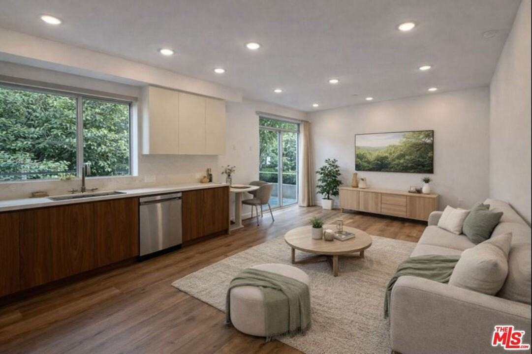 1143 Glenville Dr Unit 101 #101