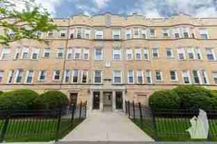 4501 N Malden St - Photo 1 of 1