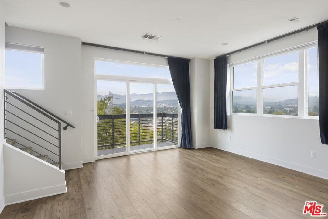 2753 Waverly Dr Apt 1108 #1108 - Photo 7 of 48