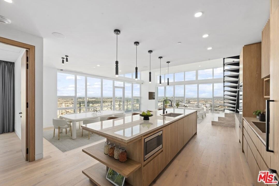 230 W Olympic Blvd Ph 2 #PH2 - Photo 7 of 50