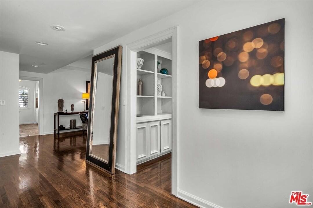 11745 Montana Ave Apt 301 #301 - Photo 3 of 30