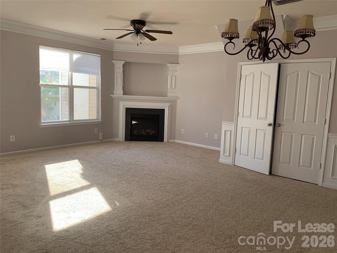 9322 Greenheather Dr - Photo 2 of 5