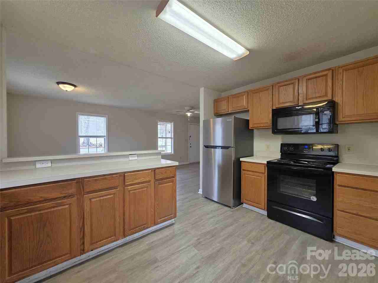 9040 Reid St - Photo 4 of 18