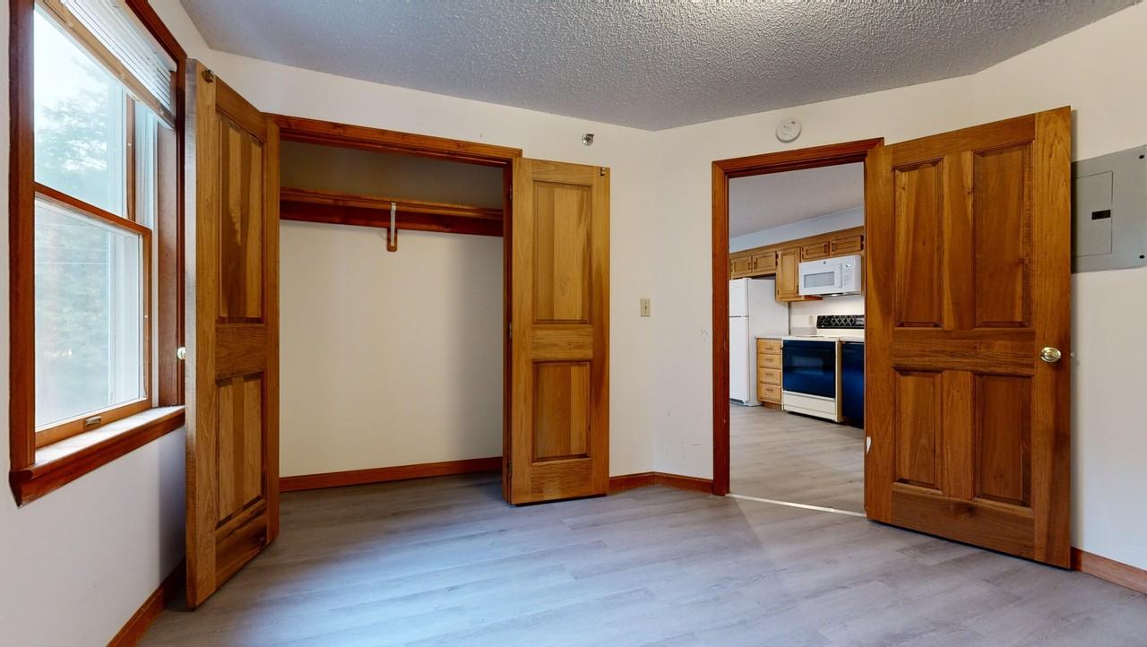 1 Ledgeview LaneApt #5 - Photo 5 of 27