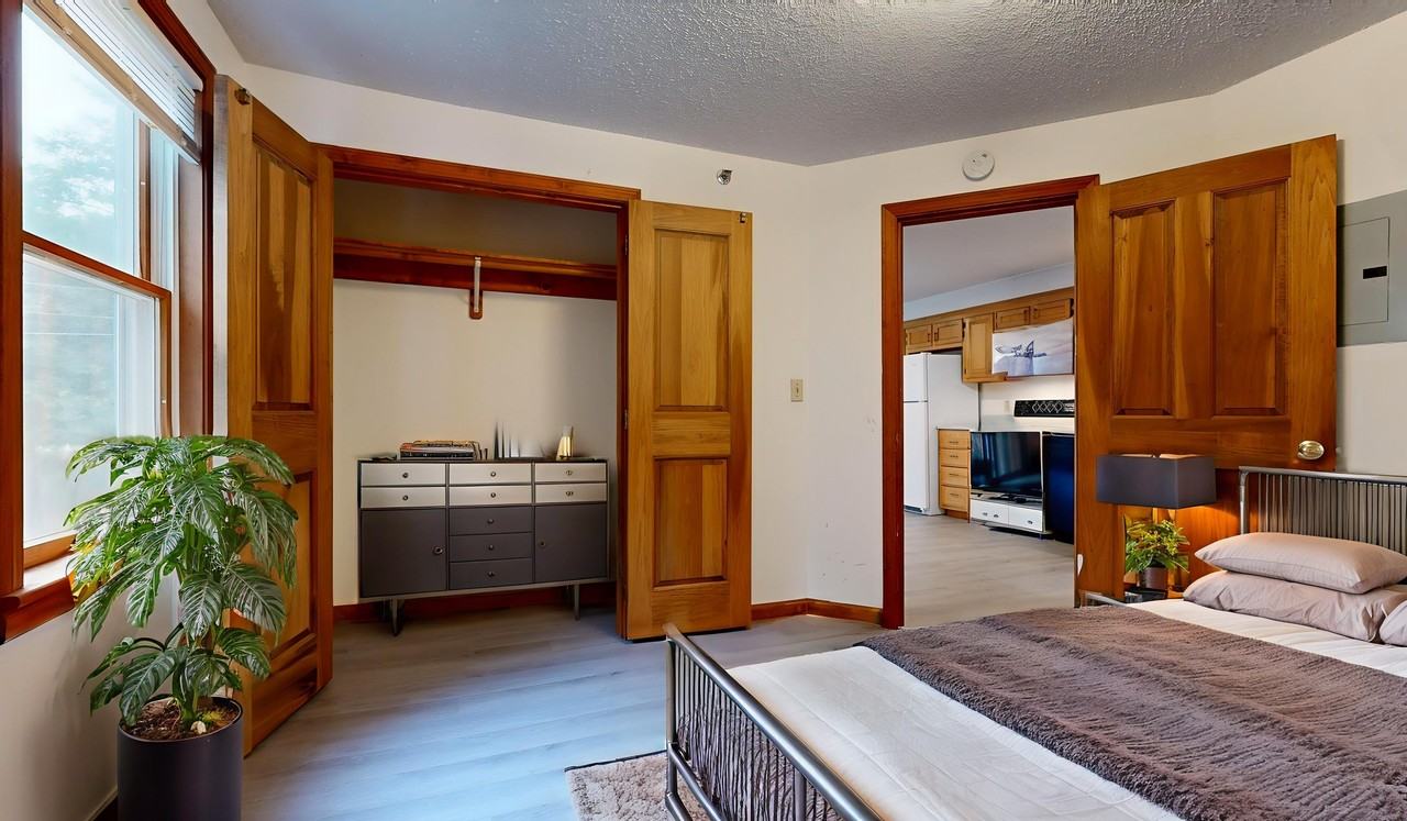 1 Ledgeview LaneApt #5 - Photo 6 of 27