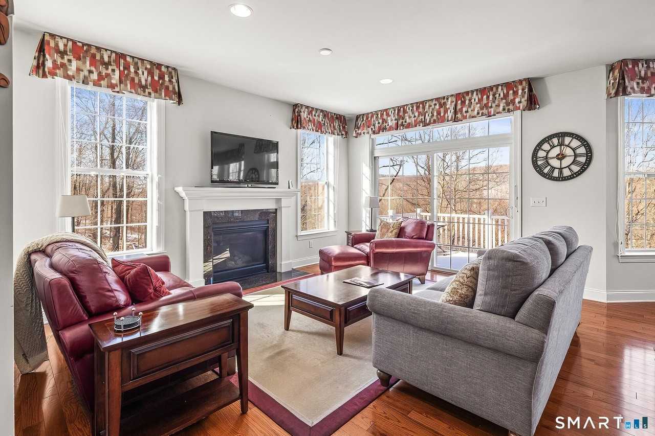 1 Wilderswood Way #1 - Photo 6 of 37