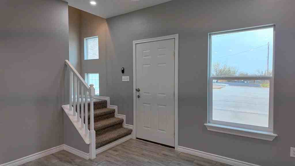 416 J R Rodriguez Cir - Photo 3 of 26