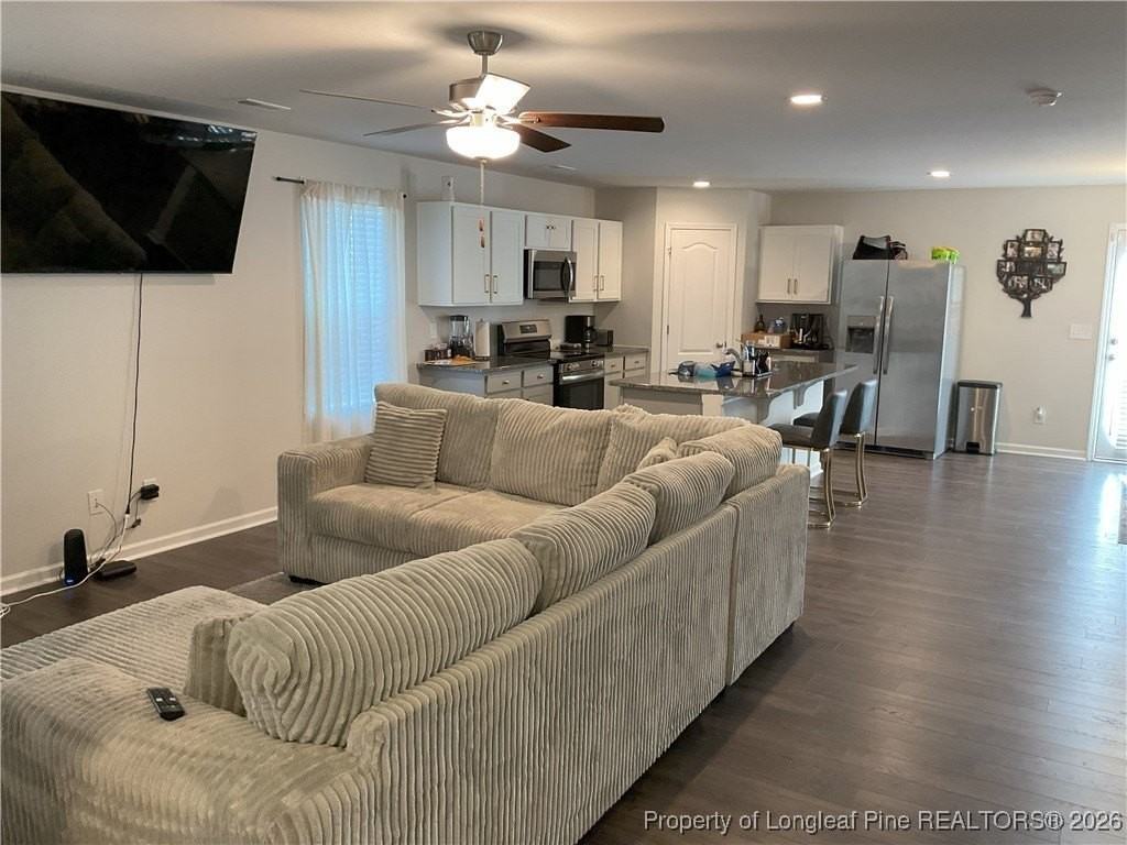 306 Melbourne Dr - Photo 3 of 20