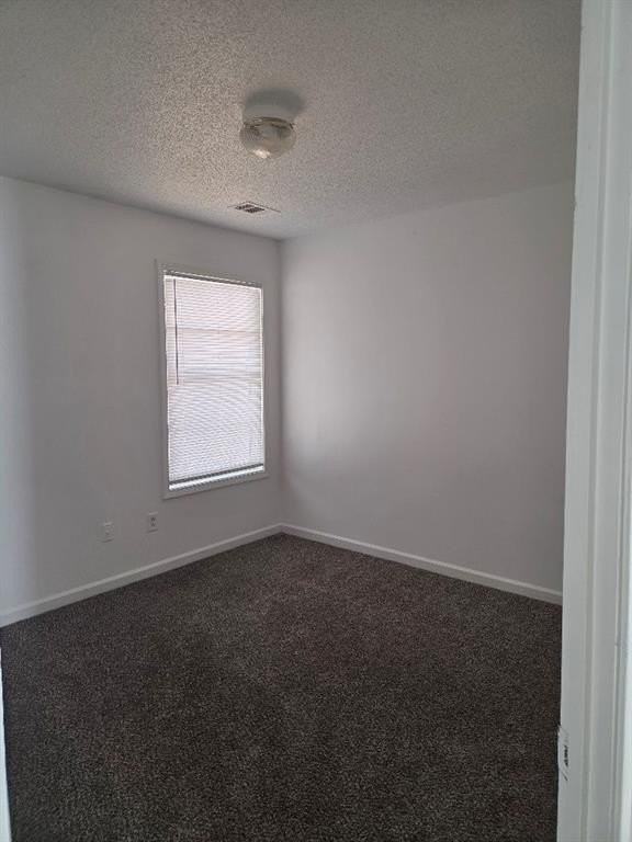 7146 Ravenwood Ln - Photo 5 of 12