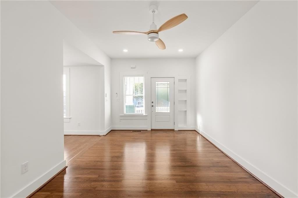 255 Connecticut Ave Ne Unit A #A - Photo 4 of 19