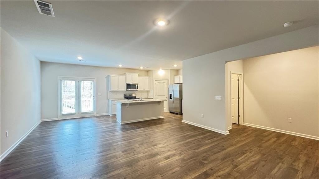 405 Stoneybrook Dr - Photo 5 of 50