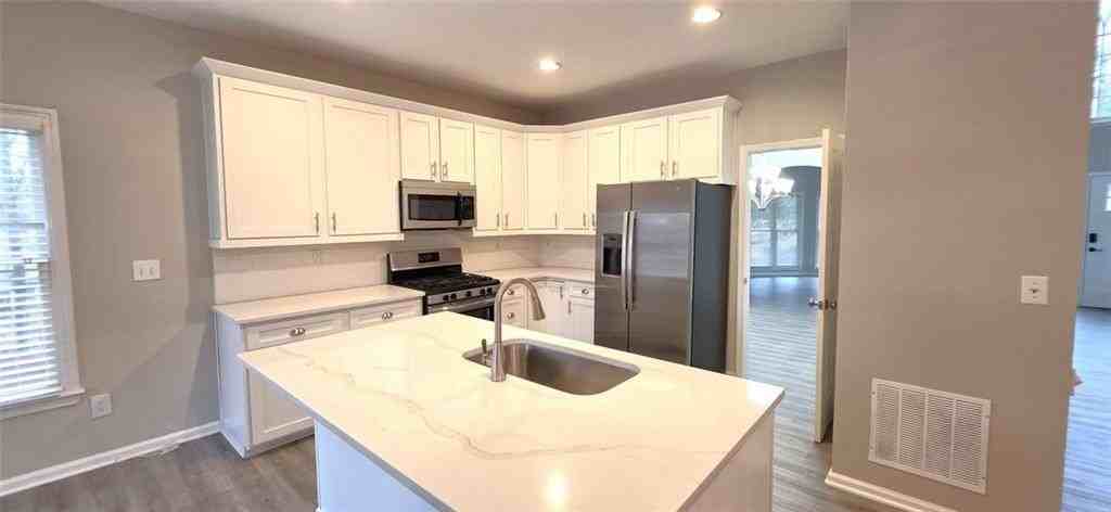 3610 Hedge Arbor Ct - Photo 6 of 32